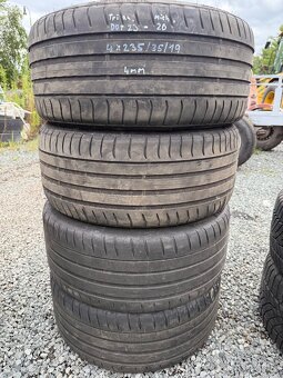 4 x letní pneu r19 235/35/19 - 4
