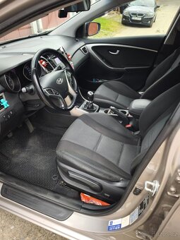 Hyundai i30 – 2015, 211 000 km, nafta, 1. majitel, perfektní - 4