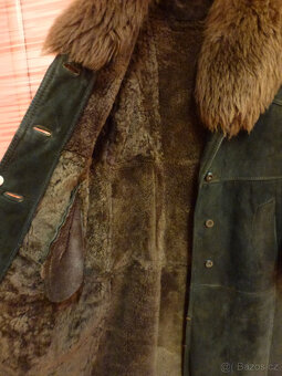 Dámský kožich – pravý, tmavě hnědý - 4