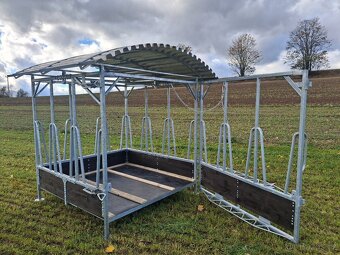 Prodám příkrmiště hranaté přenosné čelním nakladačem - 4