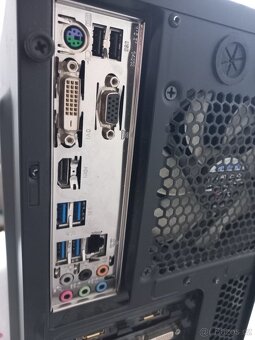 Stolní počítač - 4