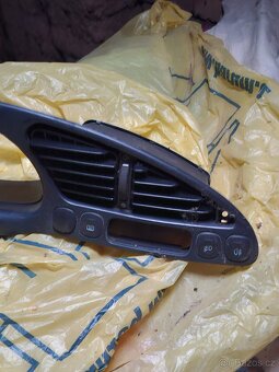 Ford Puma Ford Fiesta Středový panel - 4