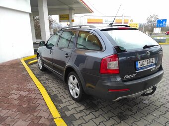 Škoda Octavia Scout 2 fl 2.0 TDI bmm - 4