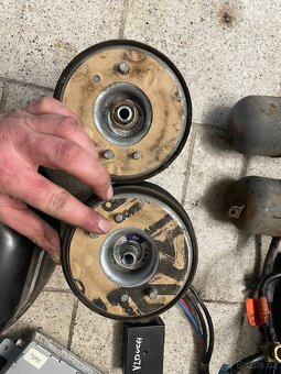 Vzduchové odpružení BMW e39 - 4