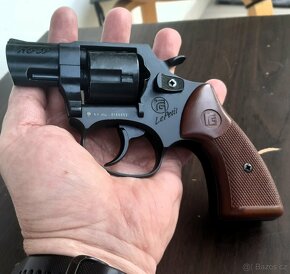 Plynový revolver Rohm RG59 Le Petit kategorie D - 4