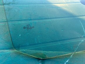 Pravé přední sklo originál Audi A4 B5 - 4