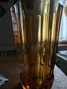 Starožitná váza Moser - 4