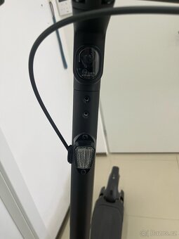 Elektrická koloběžka Ninebot KickScooter MAX G2 E by Segway - 4