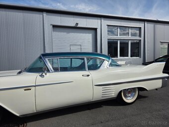 CADILLAC DEVILLE COUPE SERIES 62 1958 - 4
