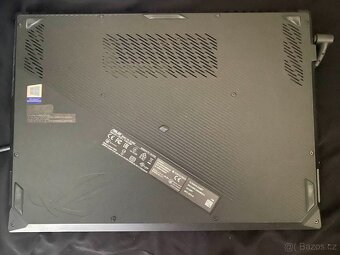 ASUS ROG STRIX SCAR II - 4