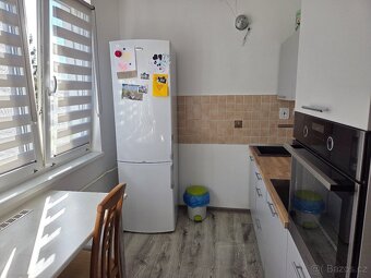Slunný byt 3+1 po rekonstrukci s balkonem v Třešti - 4