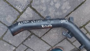 Opel astra H CDTi 74 KW, plastová trubka sání, - 4