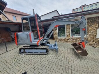 Nabízím výkopové práce minibagrem 2.7T a nákladním autem 4T - 4
