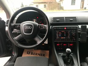 Audi A4 2,0 TDi S-line - 4