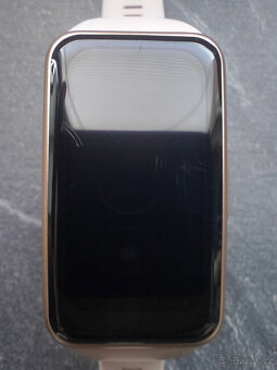 Dámský chytrý náramek Huawei Band 6 se sklem - 4