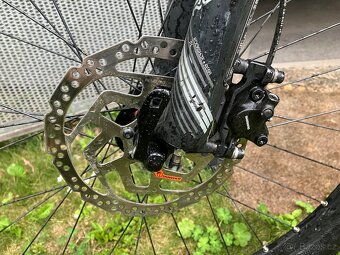 Celoodpruzene kolo Specialized - 4