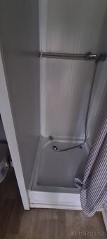 Obytný kontejner s WC, sprchou a kuchyňkou - 4