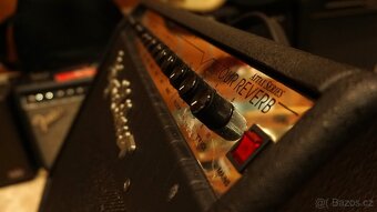 Kombo Hughes & Kettner pro elektrickou kytaru - 4