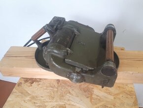 Tesařský hoblík TOS - 4