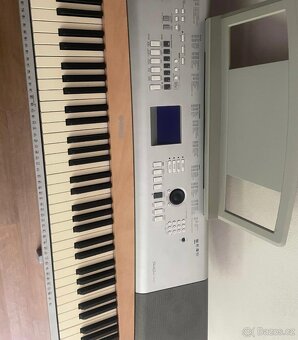 Digitální piano YAMAHA DGX-620 - 4