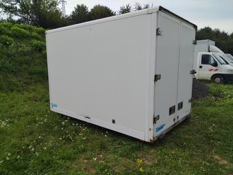 Prodám skříňovou nástavbu, garáž, sklad - 4