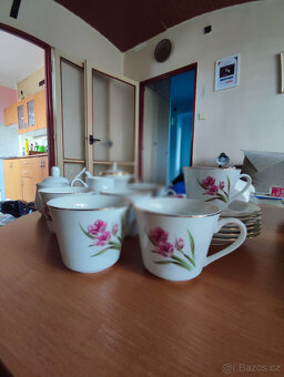 Sada jídelniho porcelánu - 4