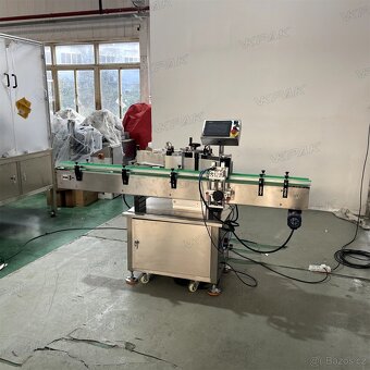 Obalovací samolepicí etiketovací stroj na kulaté láhve - 4