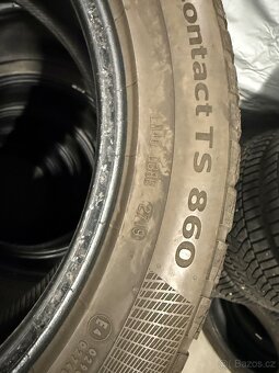 prodám zimní 225/50/17 Continental - 4