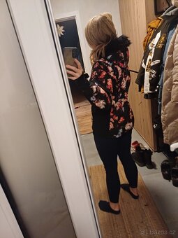 Lyzarska či snowboardová bunda ROXY s kožešinovým límcem - 4