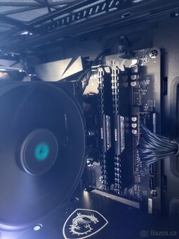 Fractal Meshify // ryzen 5600x // RX6800 - 4