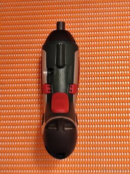 BOSCH akumulátorový šroubovák IXO PLU 4899 - 4