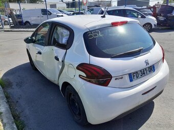 Peugeot 208 1,5 BLUE HDI 110 - 4
