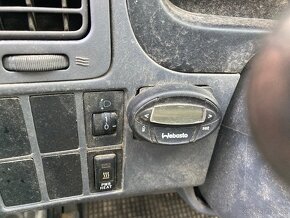 Toyota Hiace ND 4x4 případně koupím auto. - 4