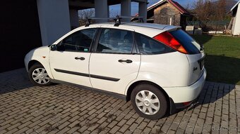Prodám Ford Focus hatchback - 4