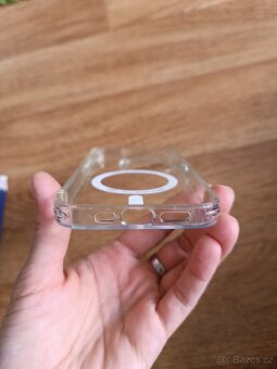 Kryt ESR pro iPhone 14 Pro - 4