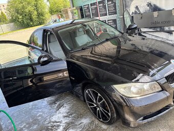 Bmw E90 320i - 4