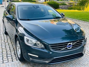 Volvo V60 2.0D 5VÁLEC AUTOMAT LED FACE SENZORY SERVISKA - 4