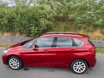 BMW 218i active tour - 4