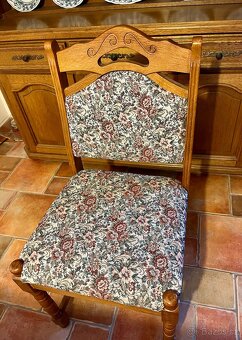 Jídelní stůl a židle - 4