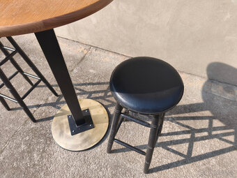 Barový stůl + 2 barové židle - 4