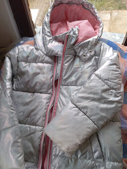 Jarní kabáteky, bundy, teplé vestičky - 4