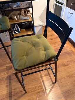 Barový stůl a židle - 4