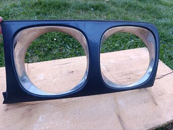 Jaguar XJ 40 rámečky světel - 4