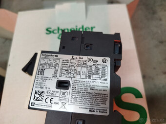 Spouštěč motoru se skříňkou - 4