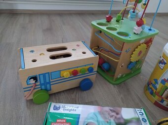 hry a stavebnice pro prcky 3 - 4