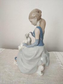 Royal dux dievča so psom porcelánová soška - 4