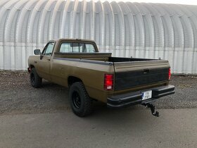 Dodge w150 power wagon r.v. 1991 4x4 5.2 V8 automat - 4