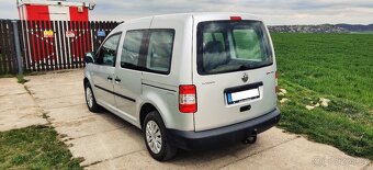 CADDY LIFE 1.9 TDI 77kw 2009 PO SERVISU 5 MÍST 1.MAJ - 4