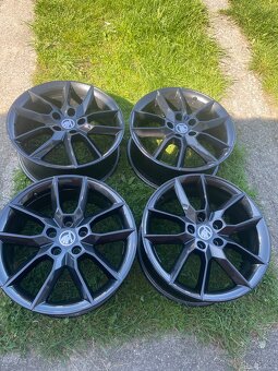 Alu kola Škoda originál Gemini R18 - 4