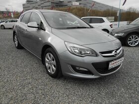 OPEL ASTRA 1,4T COSMO 1.MAJITEL TAŽNÉ - 4